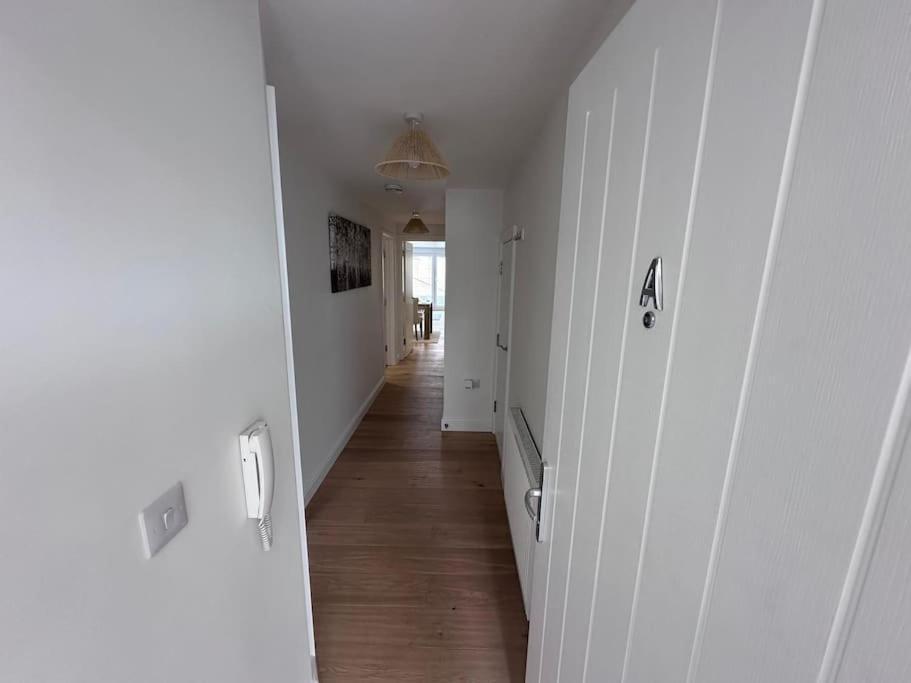2Bed Ground Floor Flat + Garden Apartment Sunningwell ภายนอก รูปภาพ