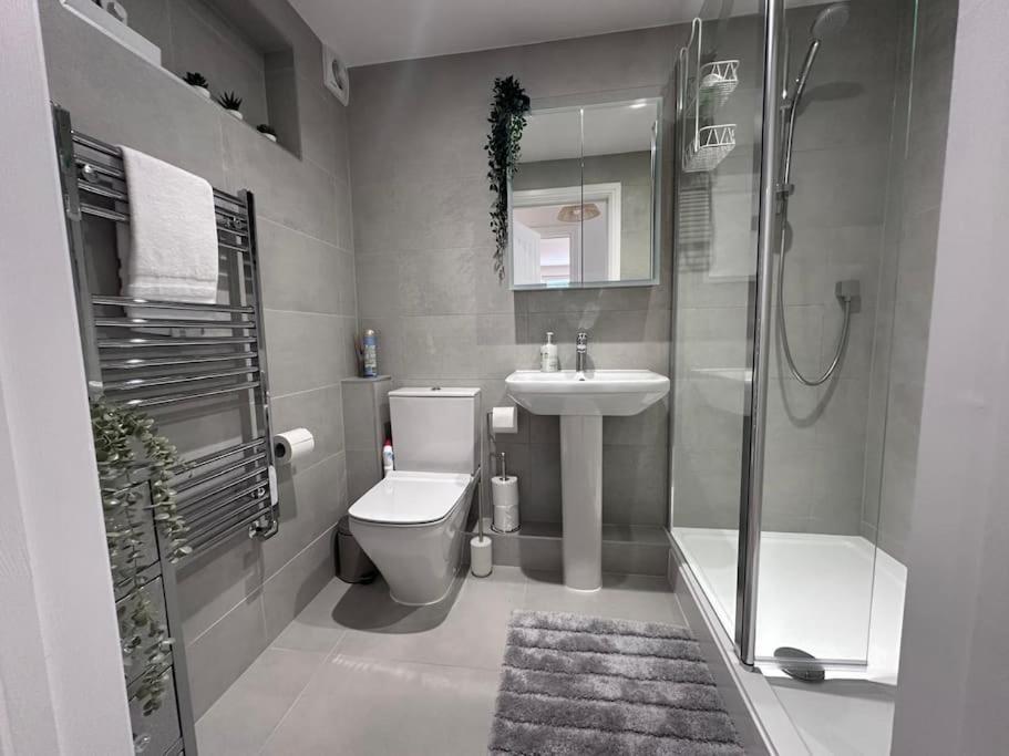 2Bed Ground Floor Flat + Garden Apartment Sunningwell ภายนอก รูปภาพ
